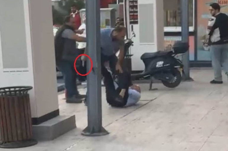 AVM genel müdürü, dükkan sahibi tarafından bıçaklanarak öldürüldü