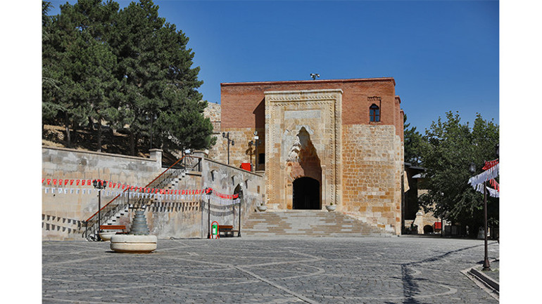 Karamanmaraş: Dondurmanın ötesinde sunacağı pek çok güzellik var