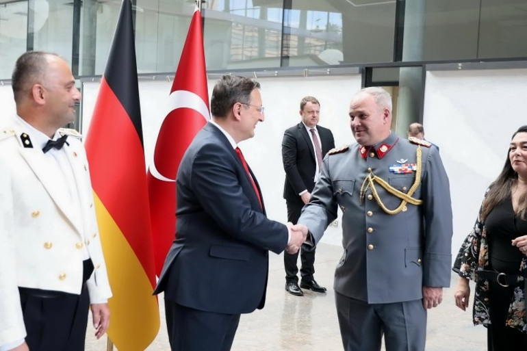 Berlin’de Zafer Bayramı coşkusu