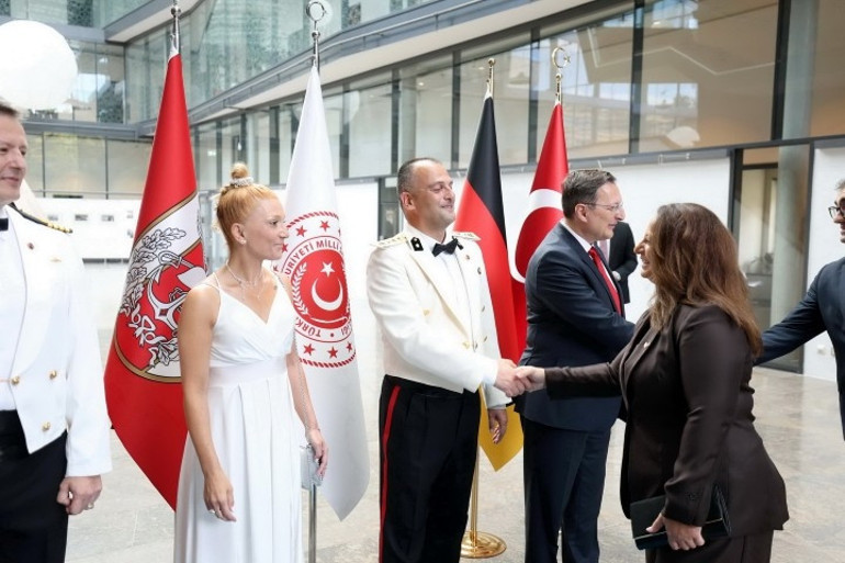 Berlin’de Zafer Bayramı coşkusu