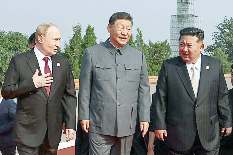 Çin askeri şov yaptı… Putin, Şi, Kim gövde gösterisi