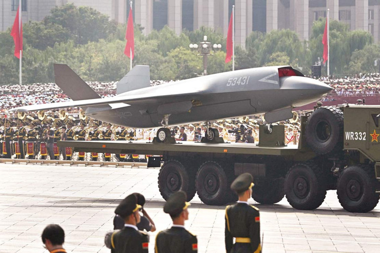 Çin askeri şov yaptı… Putin, Şi, Kim gövde gösterisi