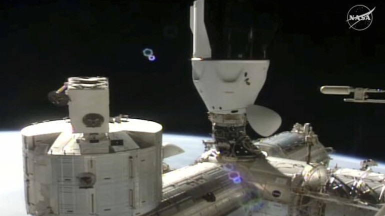 SpaceXin Dragon kapsülü, Uluslararası Uzay İstasyonunun yörüngesini yükseltti