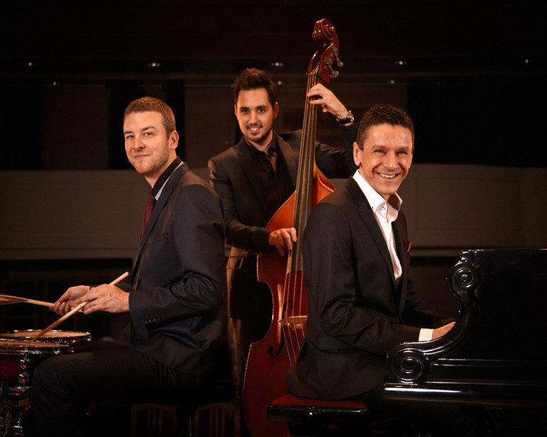 Açık havada konserler sürüyor