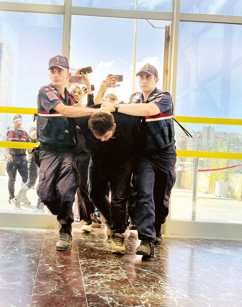 Cinayete kurban giden savcı katiline babalık yapmış