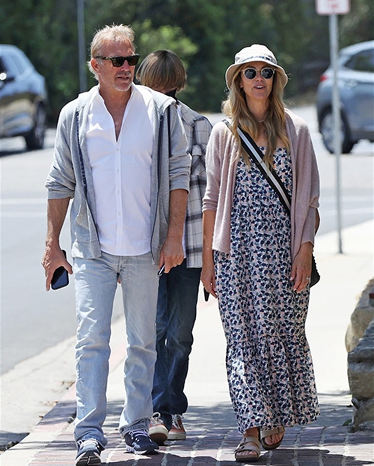 Boşanırken servetini zor kurtarmıştı… Bu sefer baştan tedbirli: Zengin sevgiliyle bu iş olur