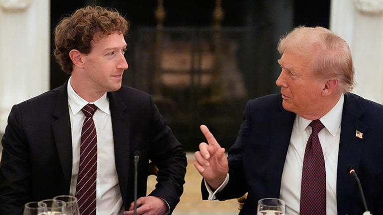 Trumpın yemeğinde dikkat çeken detay: Zuckerberg zor anlar yaşadı... Siyasi kariyerinin başlangıcı