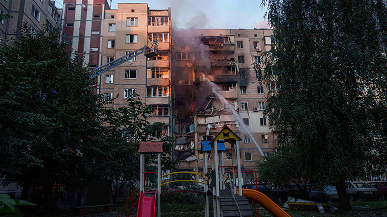 Ukrayna savaşında bugüne kadarki en büyük hava saldırısı: Siviller yaşamını yitirdi Ukrayna karşı saldırı başlattı