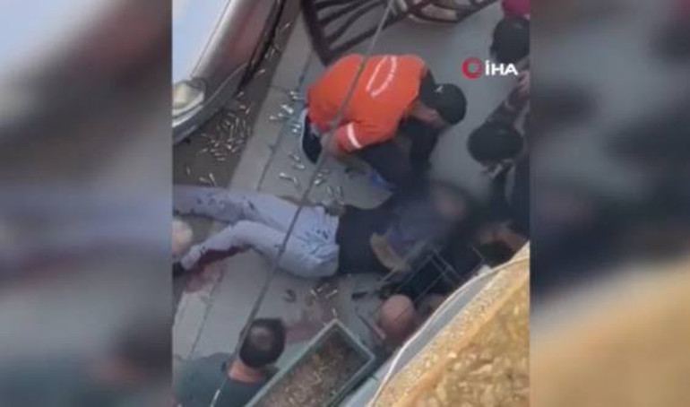 O agressor que matou nossos dois policiais foi pego assim. O governador de Izmir anunciou o ataque.
