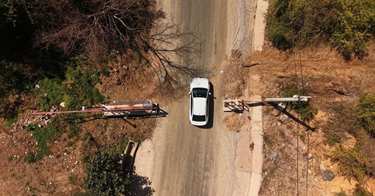 Mahalle çıkışına sürgülü kapı taktırdı Bağış yapan kumandayı alıyor | Kendimizi güvence altında hissediyoruz