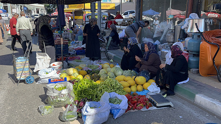 Her salı günü dualarla açılıyor