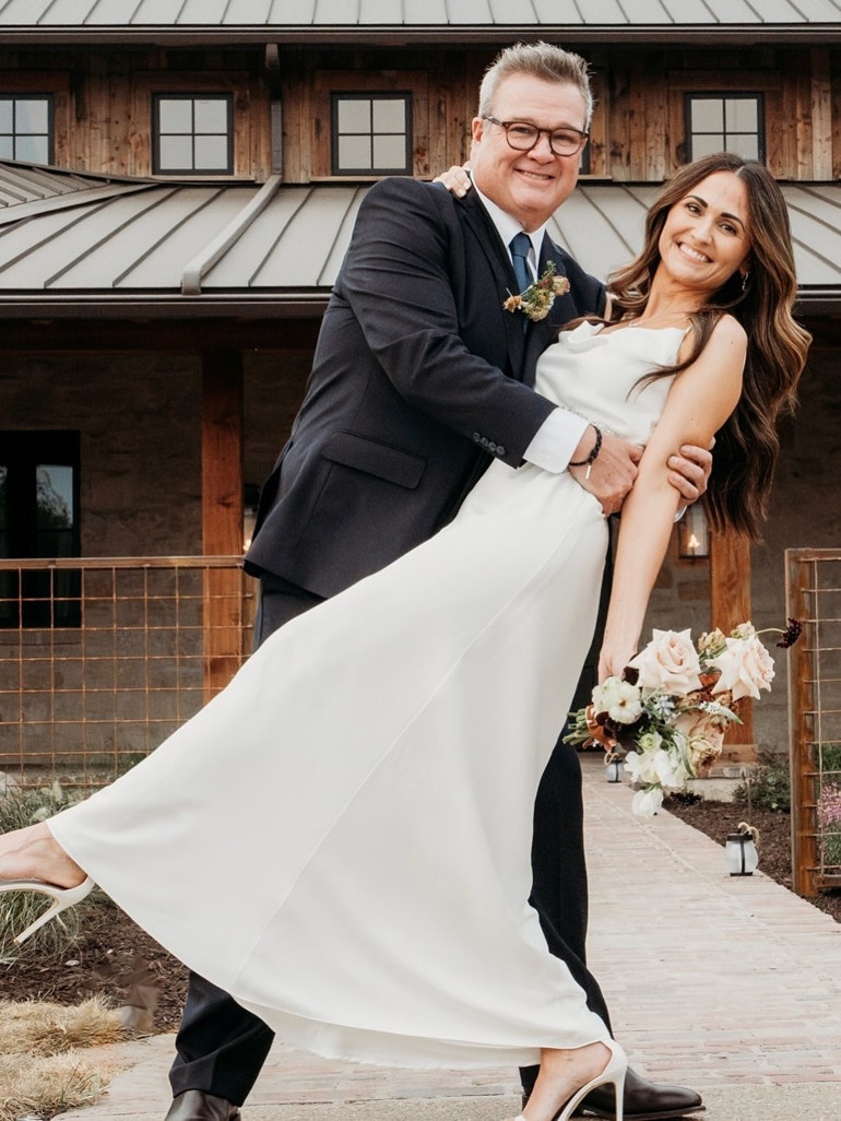 Eric Stonestreet and Lindsay‌ Schweitzer