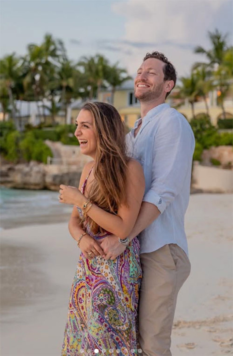 Ünlü çift dillere destan bir düğünle evlenmişti... Ailece çıktıkları balayı tatilinin tadına doyamadılar