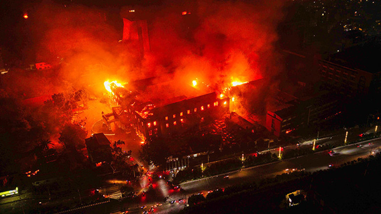 Nepalde ordu sokağa indi: Protestolar sürüyor