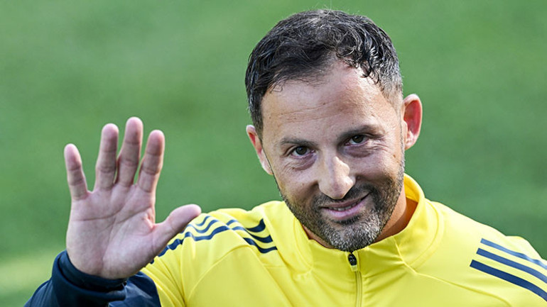 Tedescodan ilk idmanda futbolculara net mesaj