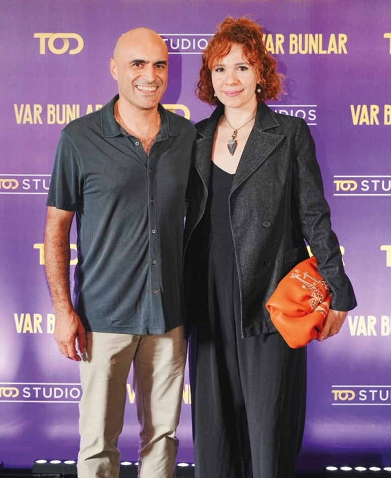 Seyirciyi yine güldürecekler