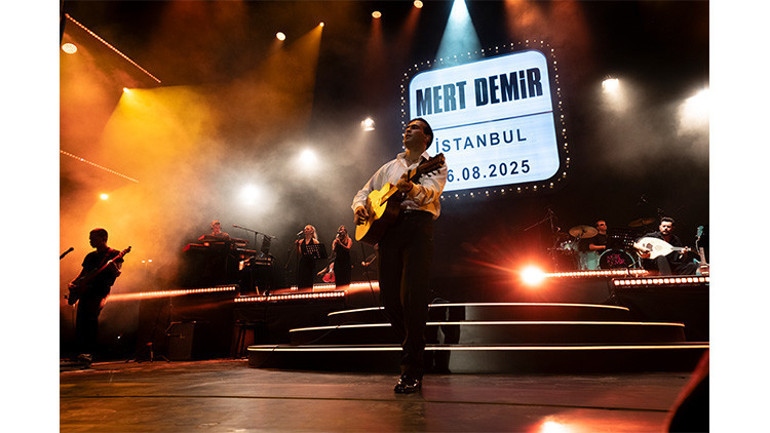 Eylül hüznü şarkılarda