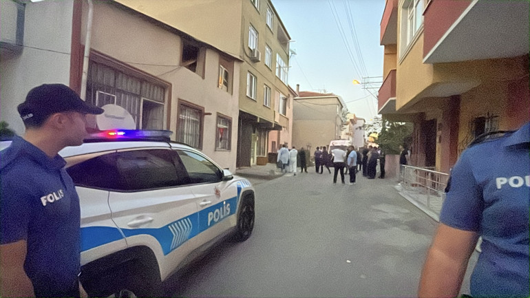 Kan donduran vahşette yeni detaylar Annesini ve 5 yaşındaki üvey kardeşini öldürmüştü... Evden çıktığı anlar kamerada