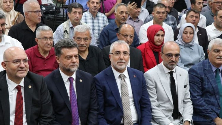 Ministre Işıkhan : Le taux de chômage est tombé à 8 %