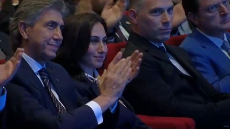 AK Partiye katılan Özlem Vural Gürzelden ilk açıklama