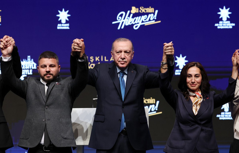 Cumhurbaşkanı Erdoğan AK Partiye katılan son ismi duyurdu