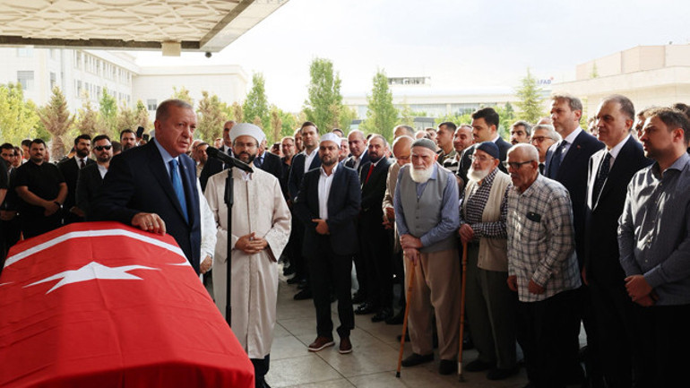 Cumhurbaşkanı Başdanışmanı Hamdi Kılıç son yolculuğuna uğurlandı