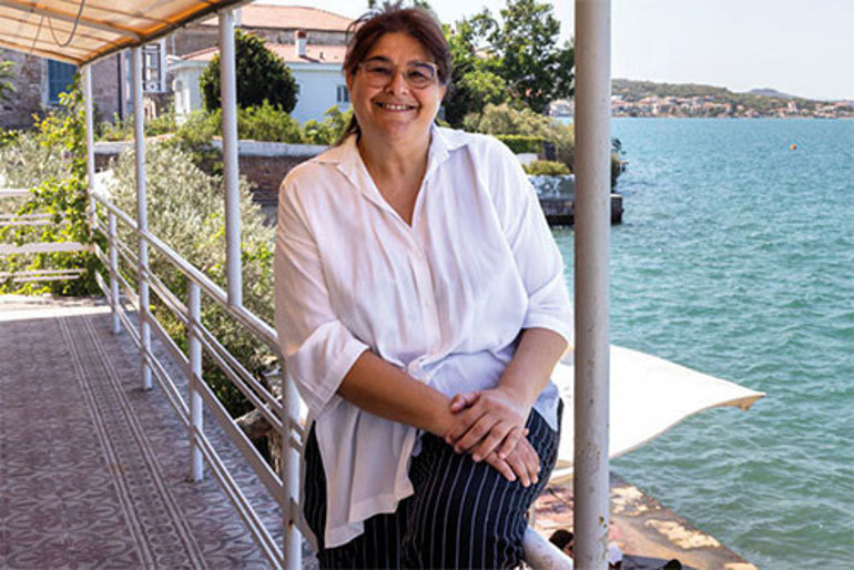 Azize Tan’la Ayvalık Uluslararası Film Festivali üzerine | ‘Şehrin sahiplendiği tam bir seyirci festivali’