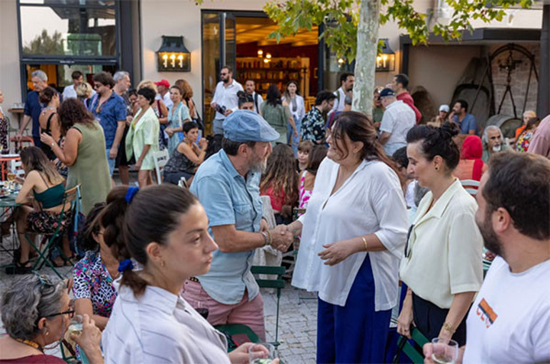 Azize Tan’la Ayvalık Uluslararası Film Festivali üzerine | ‘Şehrin sahiplendiği tam bir seyirci festivali’