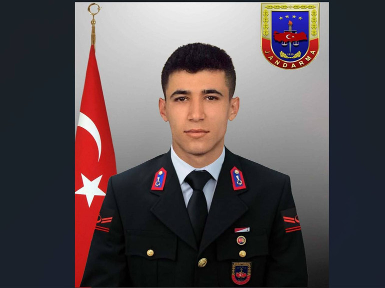 Şehit jandarma dün toprağa verilmişti, bugün bebeği dünyaya geldi | Bebeğe babasının ismi verildi