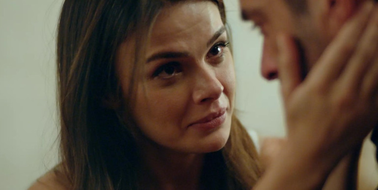 Uzak Şehir yeni sezona nefes kesen bir bölümle başladı... Alyayı durduran öpücük