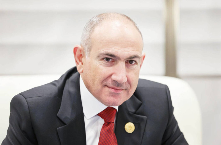 Erivan’dan iyi niyet jesti… Pasaport damgasından Ağrı Dağı’nı çıkardılar