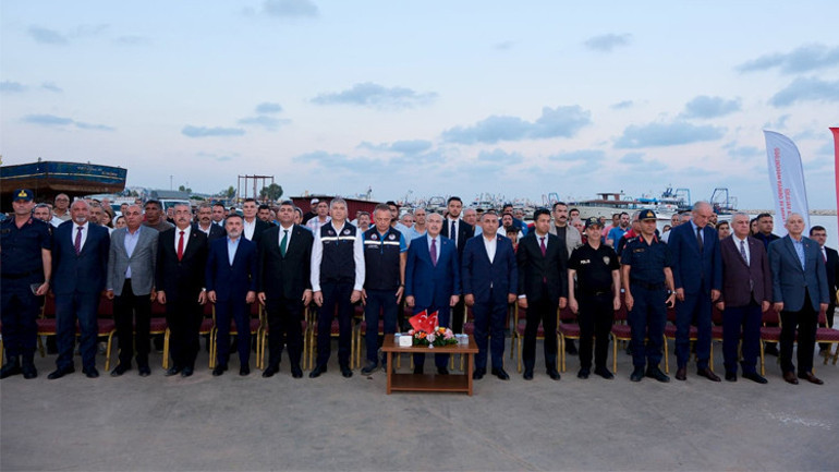 Karataşta balık av sezonu açıldı... Vira Bismillah
