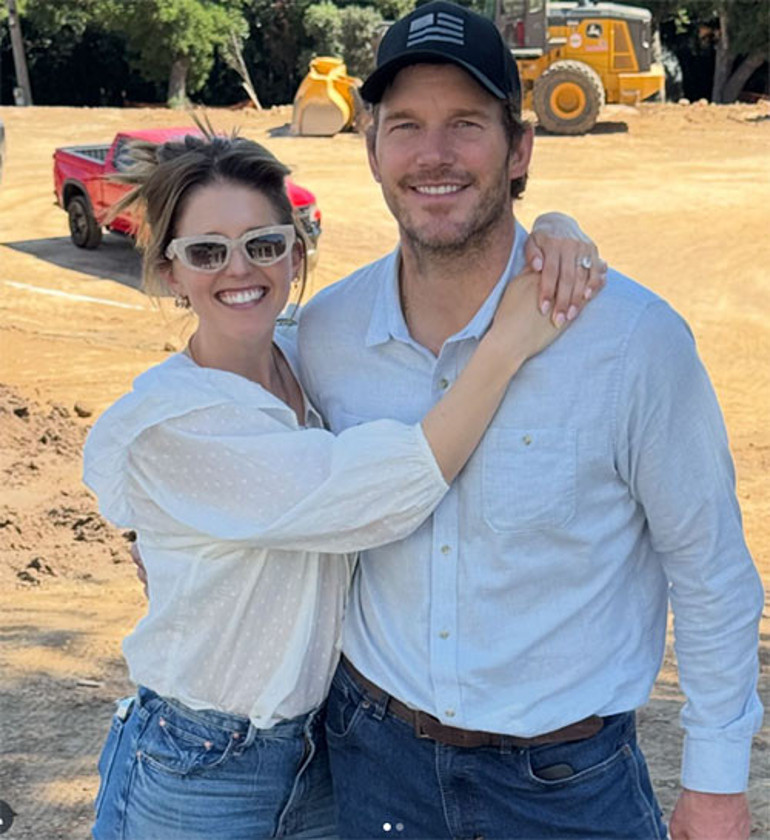 Mutlu çift onlarla gurur duyuyor... İki kardeşin düğün şıklığı