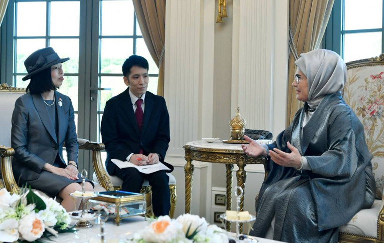 Emine Erdoğan, Japonya Altes Prensesi Mikasa ile bir araya geldi
