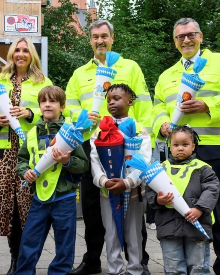 Bavyera da okullar açıldı