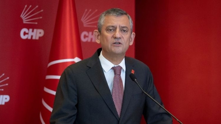 AK Partili Özdemirden, CHP Genel Başkanı Özelin iddialarına yalanlama
