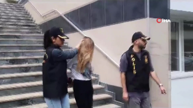 Eski eşini boğazından bıçaklayıp öldürmüştü | Yazar Funda Demirciye en ağır ceza... Son sözü bu oldu