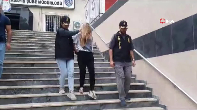 Eski eşini boğazından bıçaklayıp öldürmüştü | Yazar Funda Demirciye en ağır ceza... Son sözü bu oldu