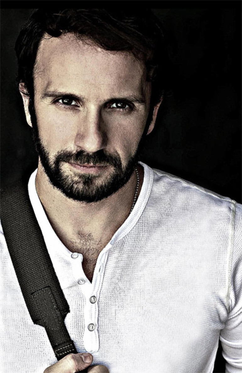 Sanat dünyasını yasa boğan ölüm: Trafik kazasında hayatını kaybetti