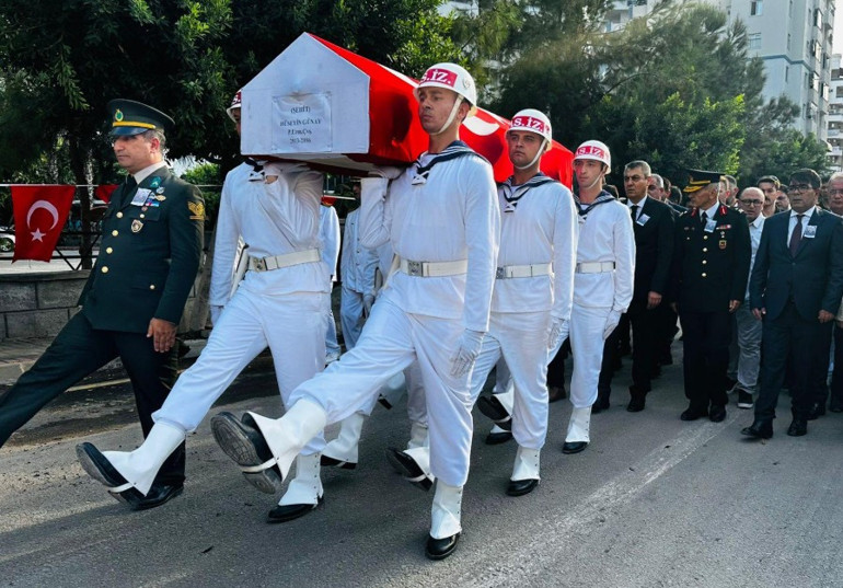 Cenaze töreninden görüntü