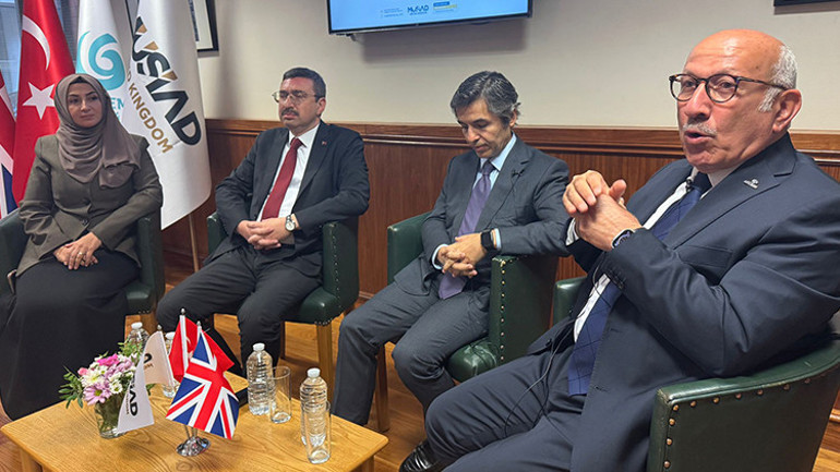 Londra’da MÜSİAD UK Türkiye- İngiltere’ye yönelik panel düzenledi