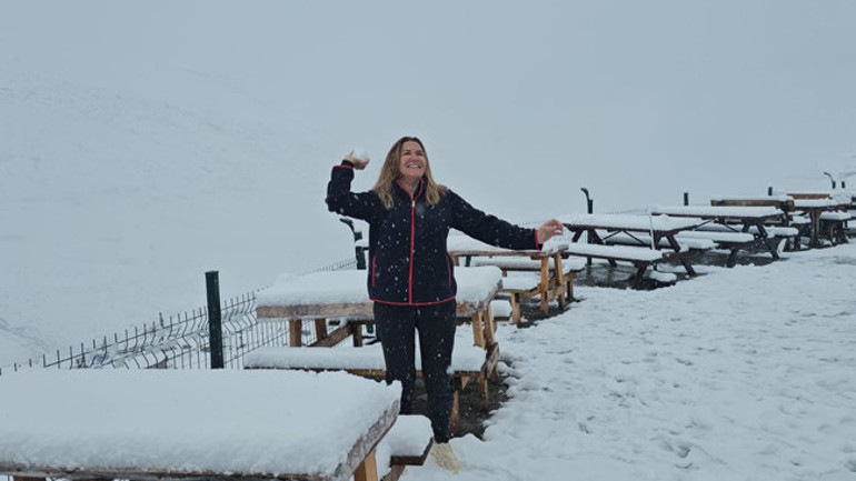 Beklenen kar yağışı geldi Yılın ilk karı bu bölgelere yağdı | Meteoroloji uyardı: Kuvvetli sağanak ve fırtına geliyor