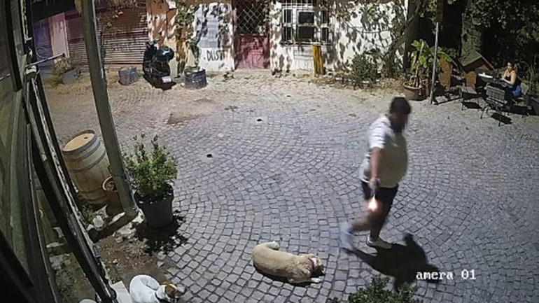 Olay sonrası polis ve sağlık ekipleri