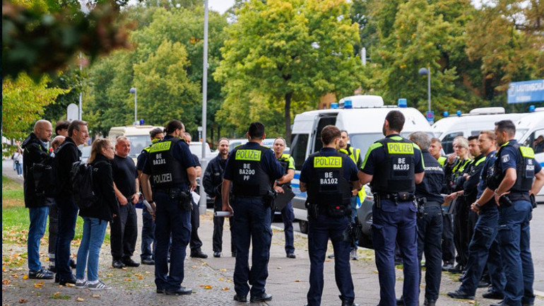 Berlin’de bomba tedirginliği
