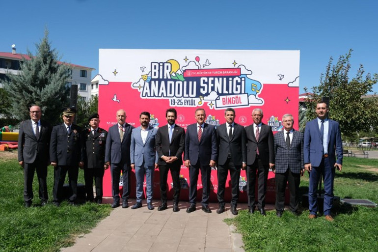 Şenlik kapsamında sahne ve etkinlikler