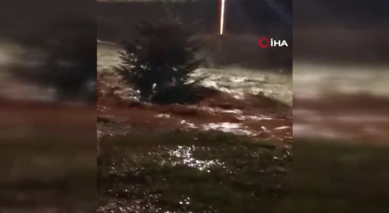Tunca beldesinde taşkın ve sel görüntüsü