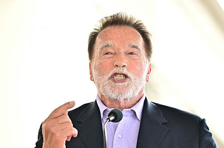 Evdeki hizmetçiden çocuk sahibi oldu, yuvası yıkıldı... Bir de bunun şakasını yaptı: Boşanırken karım servetimin yarısını alıp gitti