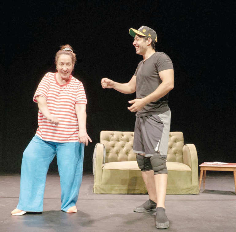 Mert Fırat: Erkek dünyasının kurduğu hegemonya hayatın her alanında etkisini gösteriyor Binnur Kaya: Ev hayatı, aile severim. Bir gün hafızamı kaybedebilirim ama sadakatimden şüphem olmaz