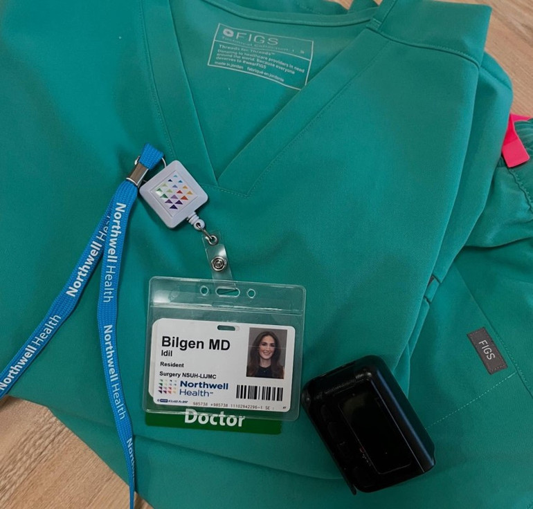 Türkiye güzeli İdil Bilgen doktor oldu