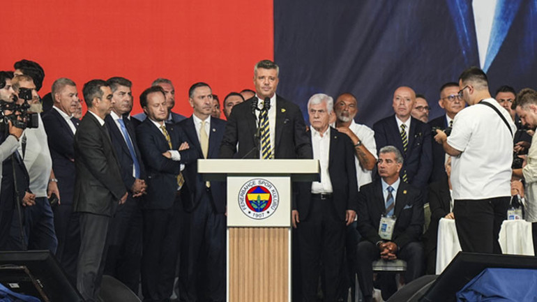 Fenerbahçe Başkanı Sadettin Sarandan teknik direktör Tedesco açıklaması